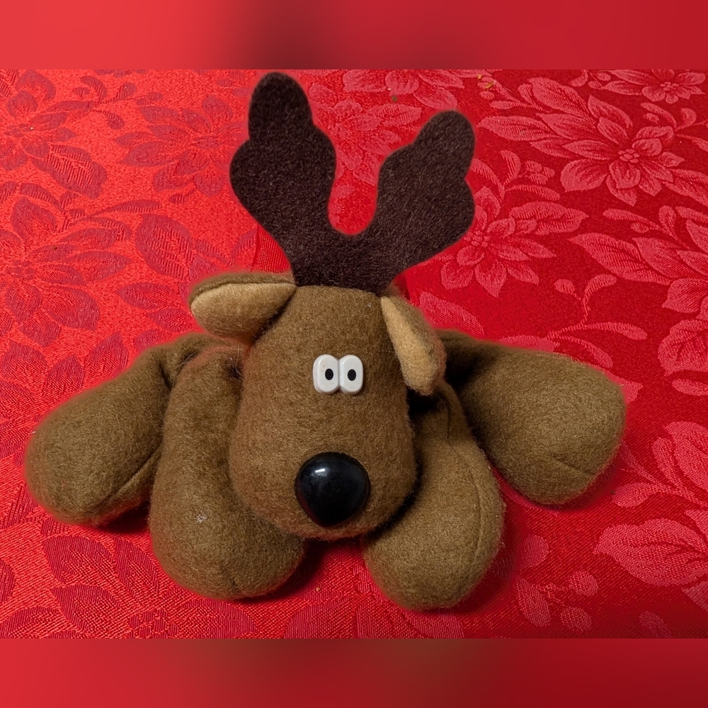 🆕 Vintage Hallmark Rodney Reindeer Plush Christmas Toy 11" Collectible 🎄